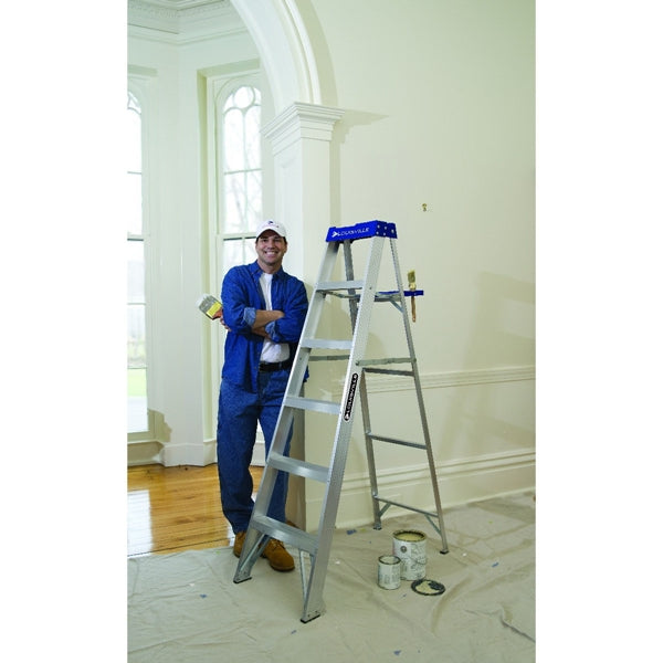 Louisville AS2104 Step Ladder, 4 ft H, Type I Duty Rating, Aluminum, 250 lb