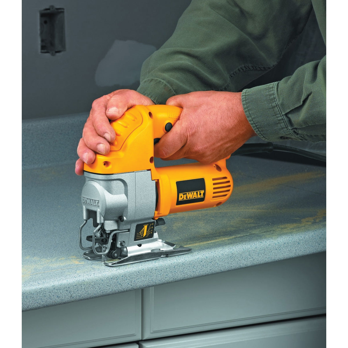 DeWALT DW317K Corded Jig Saw Kit (Includes Contractor Bag)