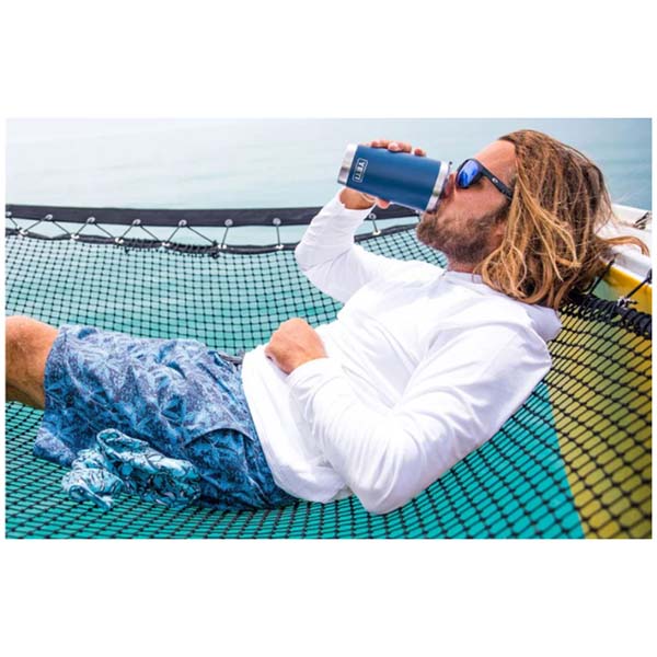 YETI Rambler 21070060047 Mug, Vacuum-Insulated, 20 oz Capacity, MagSlider Lid, Stainless Steel, Navy