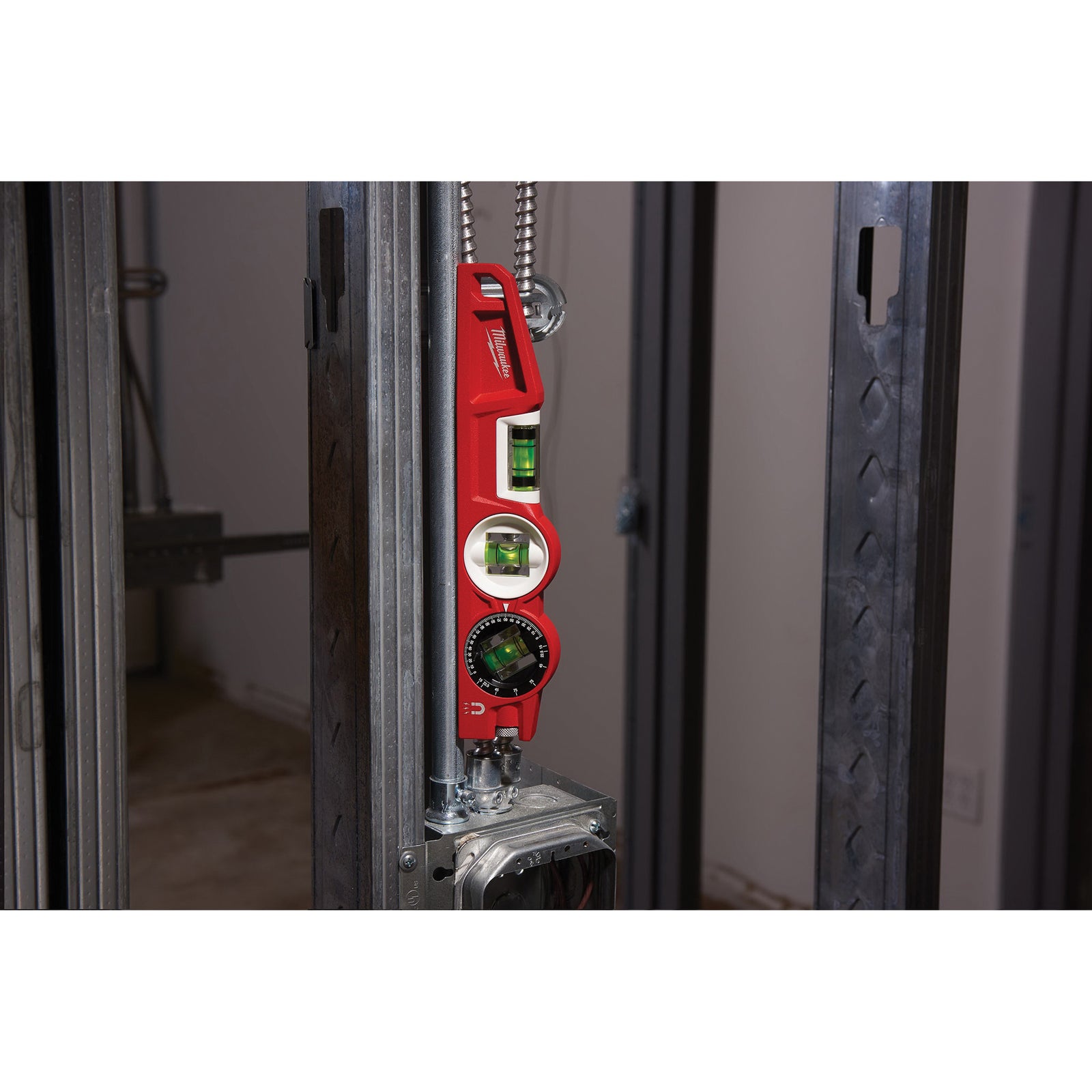 Milwaukee 48-22-5210 Torpedo Level, 10 in L, 3-Vial, Magnetic, Aluminum, Red