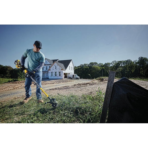 DeWALT DCST970X1 FLEXVOLT 60V Max Cordless String Trimmer Kit (Includes 20/60V Max 3.0ah Battery, Charge, and Trimmer Line)