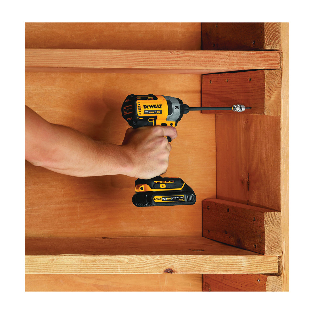 DeWALT DWA2SLVIR Magnetic Screwlock Sleeve