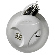 Load image into Gallery viewer, FIRST ALERT SA300CN3 Smoke Alarm, 9 V, Ionization Sensor, 85 dB, White
