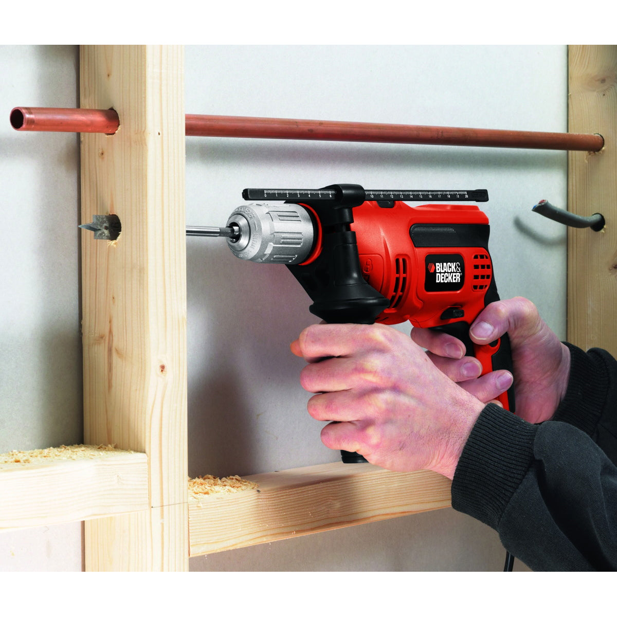 Black+Decker DR670 Hammer Drill, 6 A, Keyless Chuck, 1/2 in Chuck, 48,000 bpm, 0 to 2800 rpm Speed