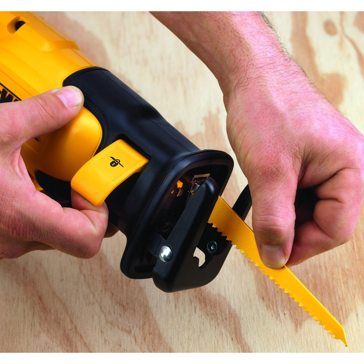 DeWALT DWE357 Corded 12A Compact Reciprocating Saw