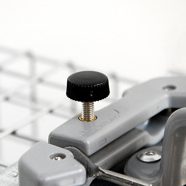 Victor 1083 Animal Trap, 7 in W, 7 in H, Spring-Loaded Door