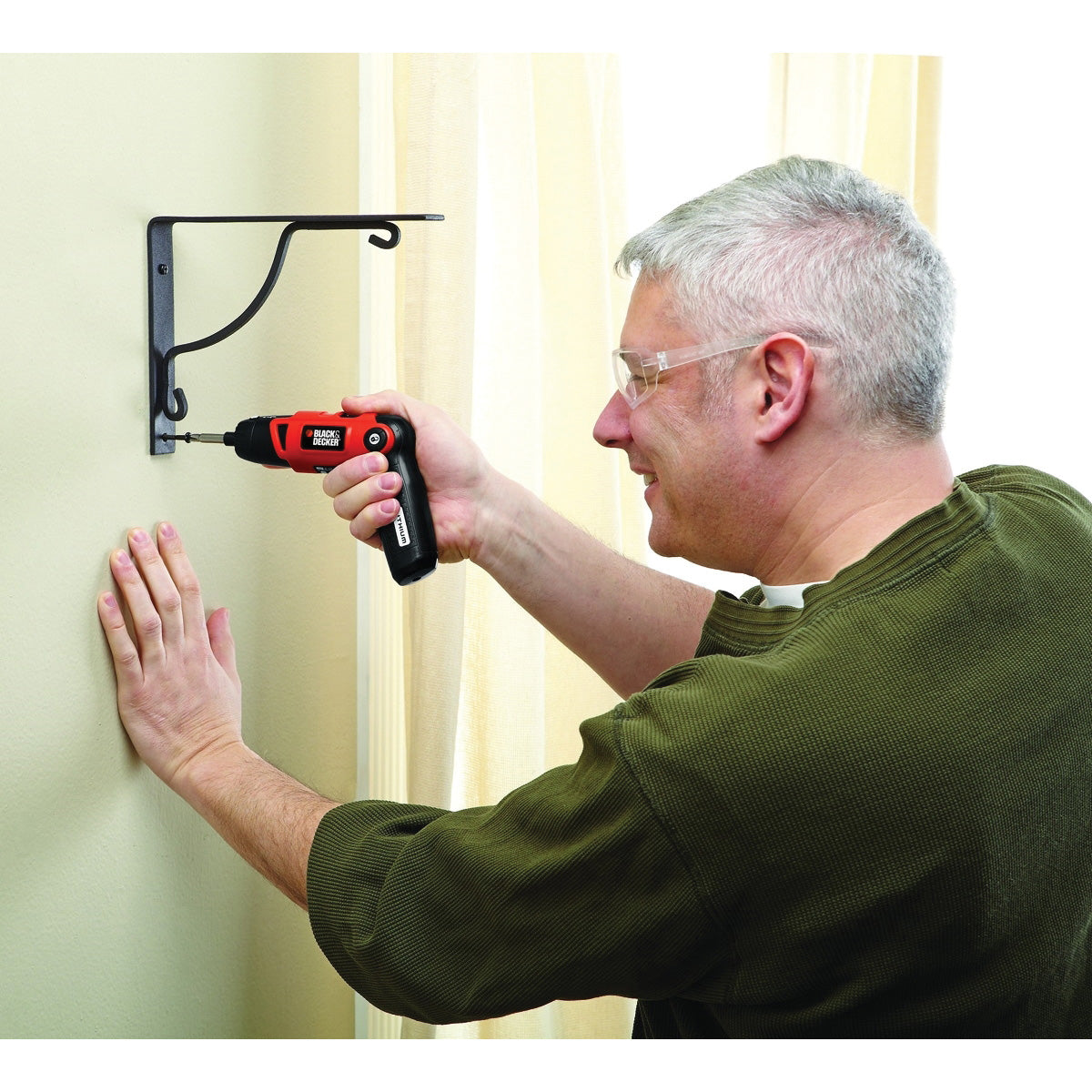 Black+Decker BDCS20C Screwdriver, Battery Included, 4 V, 1.4 Ah, 1/4 in Chuck, Hex Chuck