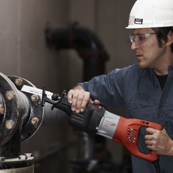 Milwaukee 6538-21 Reciprocating Saw, 15 A, 1-1/4 in L Stroke, 0 to 2800 spm, Includes: Carrying Case