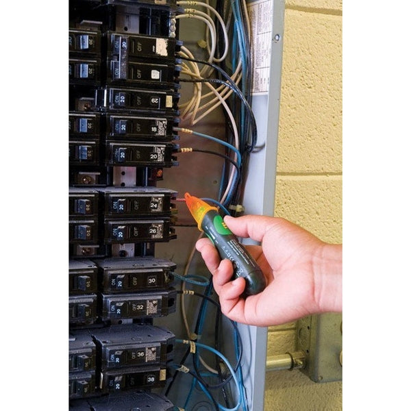 Greenlee GT-16 Tester, 5 to 1000 V, LED Display, Functions: Voltage