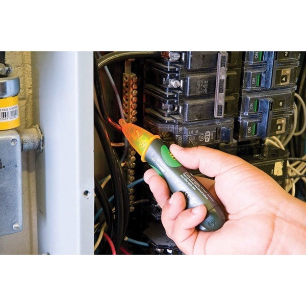 Greenlee GT-16 Tester, 5 to 1000 V, LED Display, Functions: Voltage