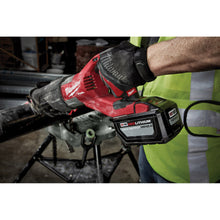 Load image into Gallery viewer, Milwaukee M18 REDLITHIUM 48-11-1812 Rechargeable Battery Pack, 18 V Battery, 12 Ah, 1-1/2 hr Charging
