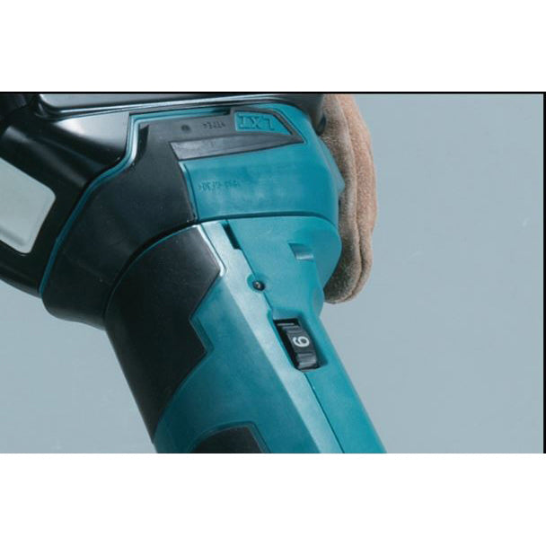 Makita XMT03Z Oscillating Multi-Tool, Tool Only, 18 V, 3 Ah, 6000 to 20,000 opm, 3.2 deg Oscillating