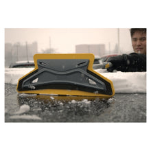 Load image into Gallery viewer, TRUE TEMPER ABTT5224 Snow Brush with End Scraper, 52 in OAL, Aluminum Handle
