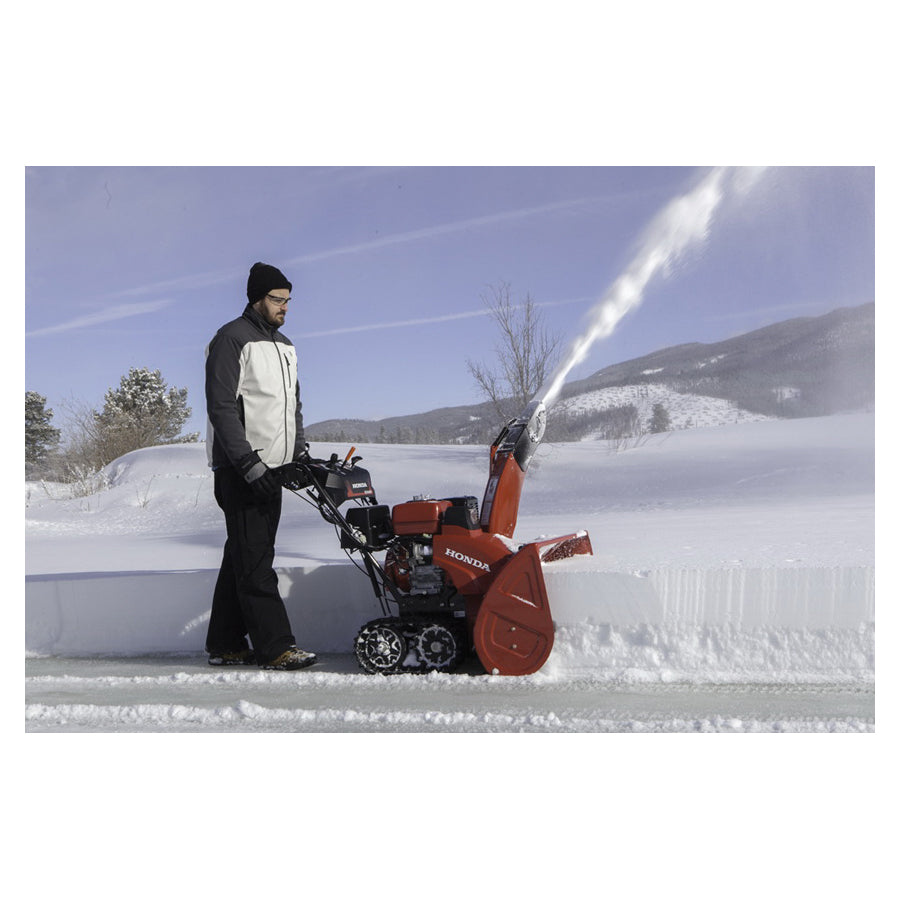 Honda HSS1332AAT Snow Blower, Gasoline, 389 cc Engine Displacement, 4-Cycle OHV Engine, 2-Stage, 56 ft Throw