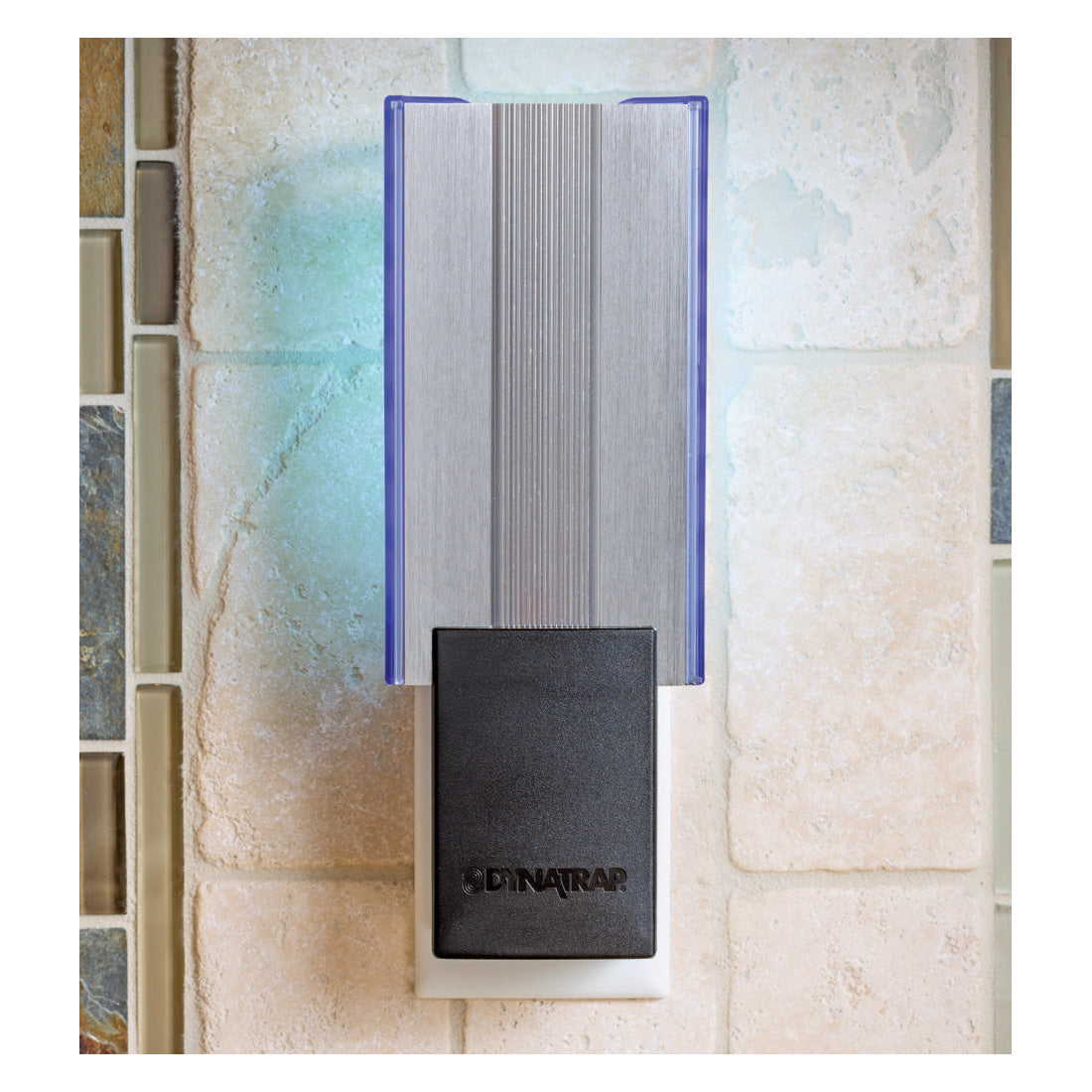 DYNATRAP D99 DT3009 Flylight Insect Trap, 9-1/2 in L Trap, 3-1/2 in W Trap, Black Pack