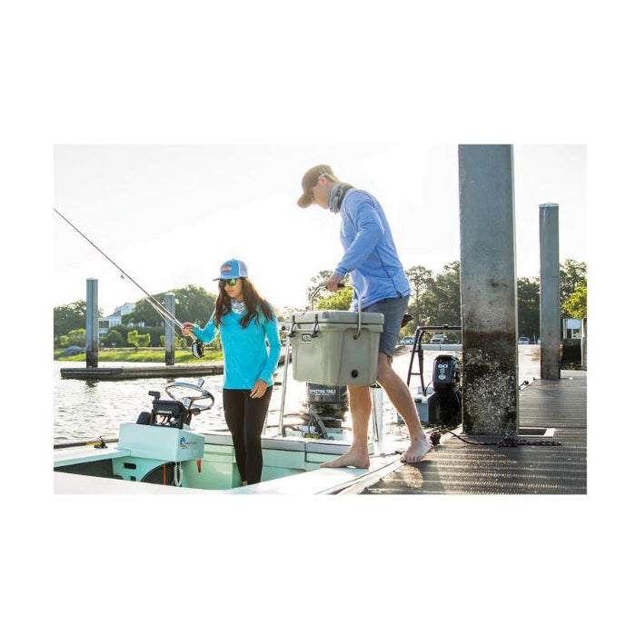 YETI Roadie 20 10020190000 Hard Cooler, 16 Can Capacity, River Green