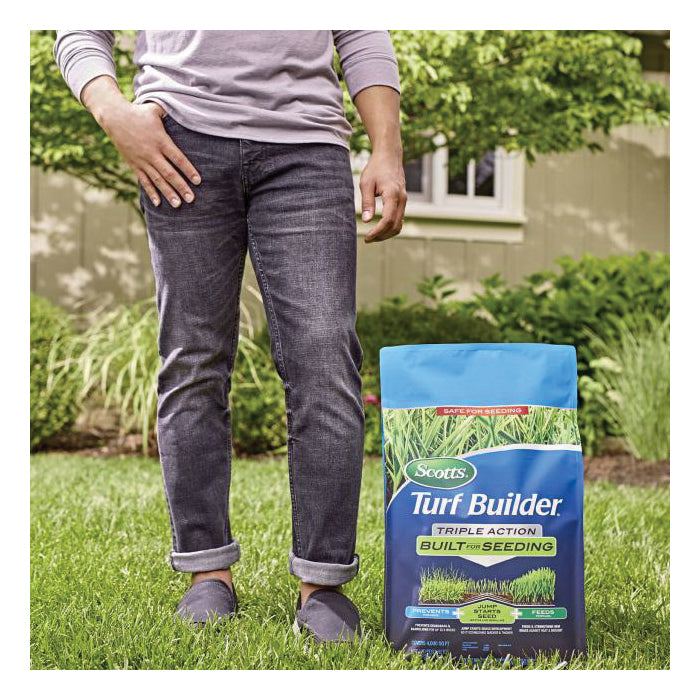 Scotts 23001 Triple-Action Lawn Fertilizer, 17.3 lb Bag, Solid, 21-22-4 N-P-K Ratio