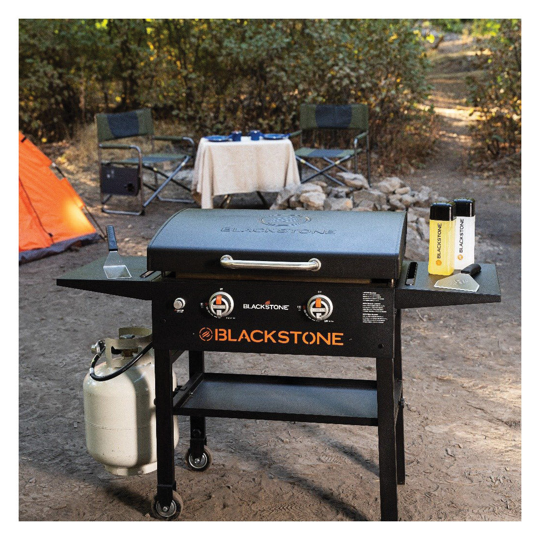 BLACKSTONE 1883 Griddle with Hood, 34,000 Btu, Propane, 2-Burner, 524 sq-in Primary Cooking Surface