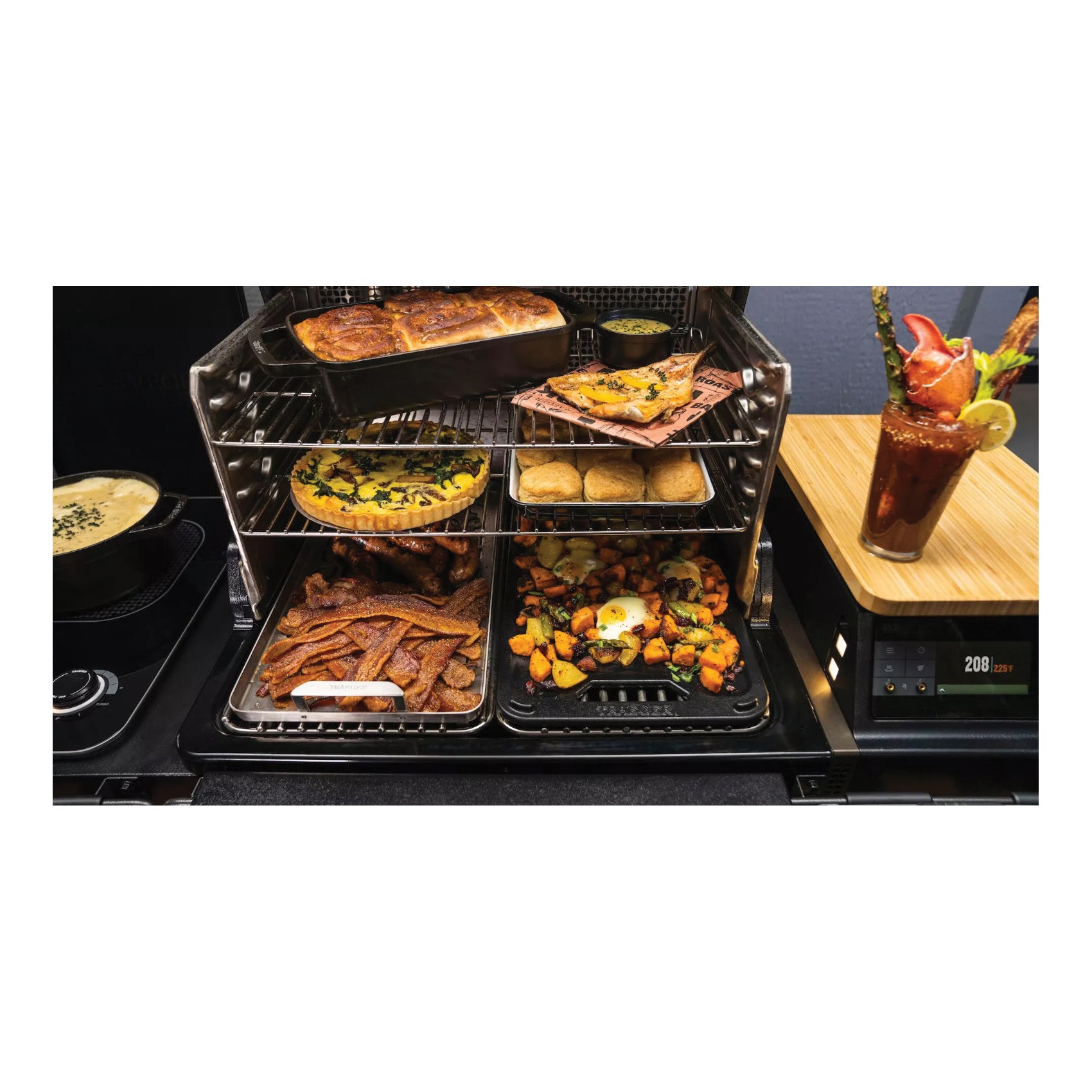 Traeger TIMBERLINE Series TBB86RLG Pellet Grill, 396 sq-in Primary Cooking Surface, 242 sq-in Secondary Cooking Surface