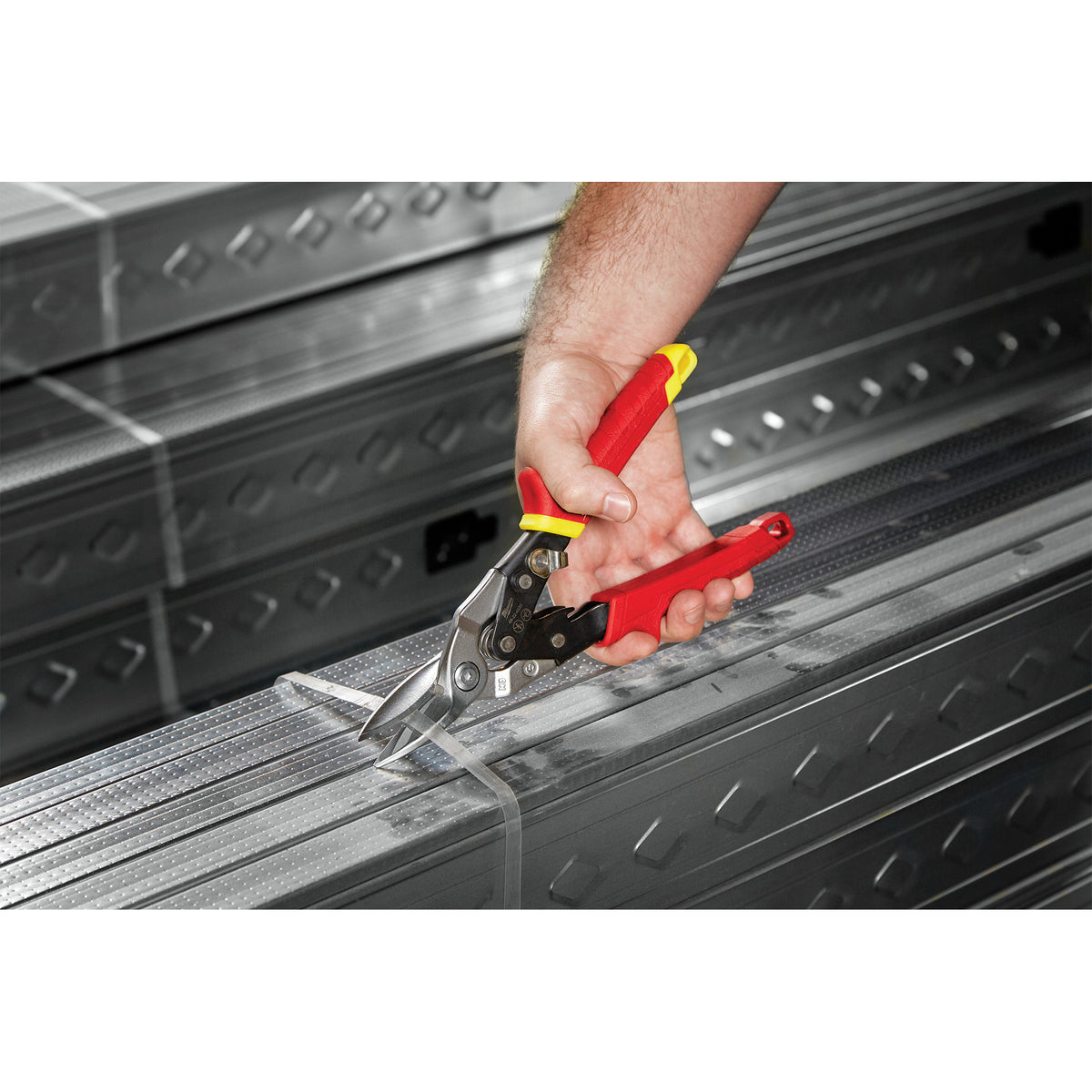 Milwaukee 48-22-4530 Aviation Snips, 10 in OAL, 5 in L Cut, Straight Cut, Steel Blade, Ergonomic Grip Handle, Red Handle