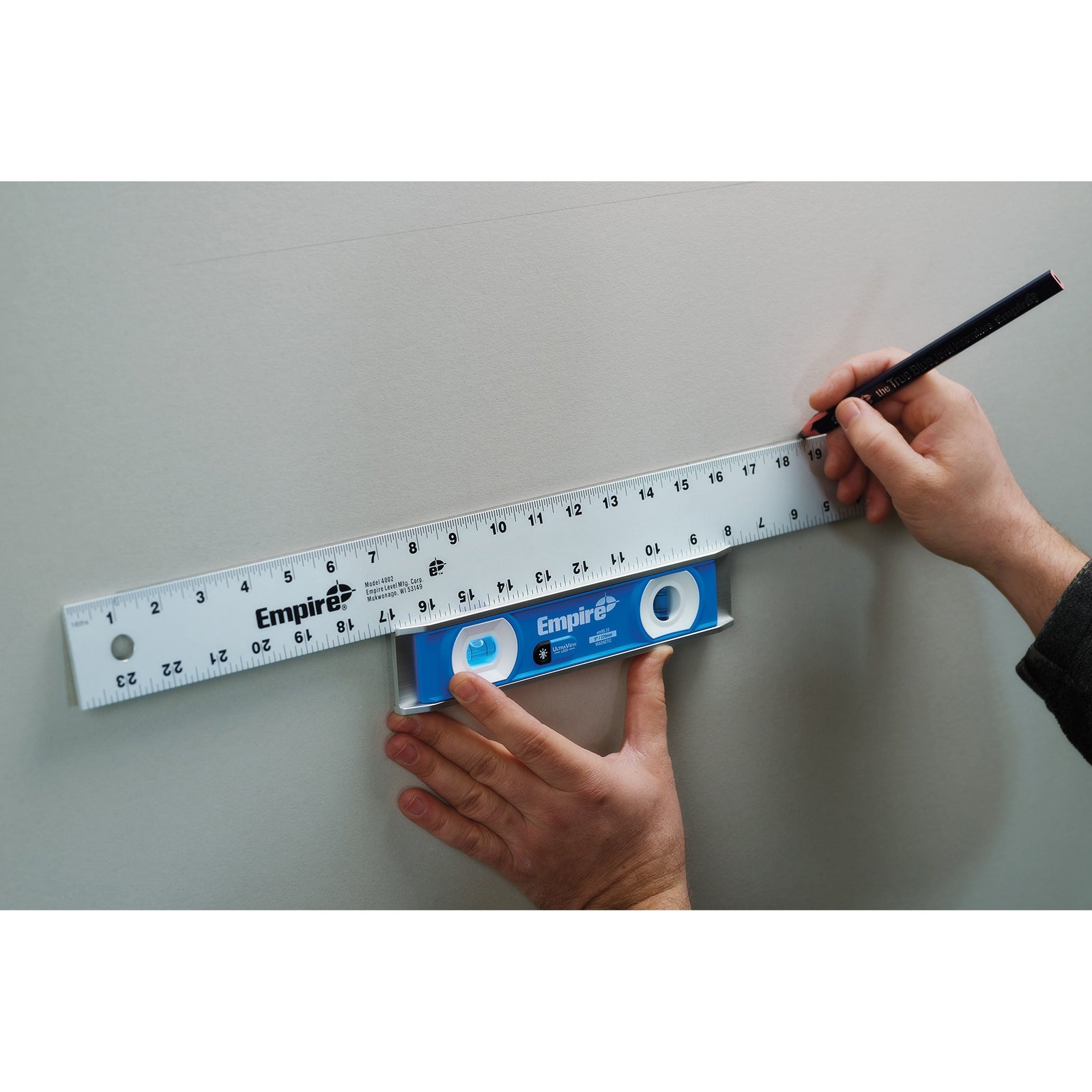 Empire True Blue e95 UltraView Series EM95.10 Magnetic Torpedo Level, 9 in L, 2-Vial, Magnetic, Aluminum, Blue