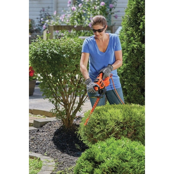 Black+Decker BEHT100 Electric Hedge Trimmer, 3 A, 120 V, 5/8 in Cutting Capacity, 16 in Blade, T-Shaped Handle