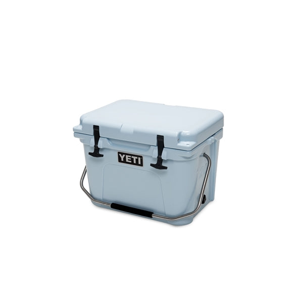 YETI Roadie 20 Series YR20B Ice Cooler, 19-1/8 in W, 13-5/8 in D, 14-1/4 in H, 20 lb Ice, 16 Cans Beer Capacity