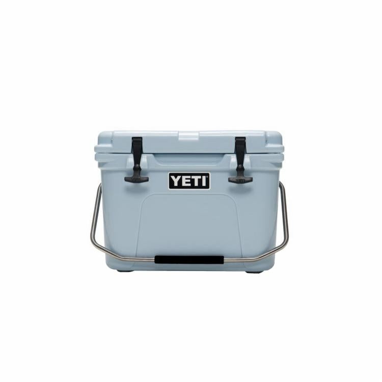 YETI Roadie 20 Series YR20B Ice Cooler, 19-1/8 in W, 13-5/8 in D, 14-1/4 in H, 20 lb Ice, 16 Cans Beer Capacity