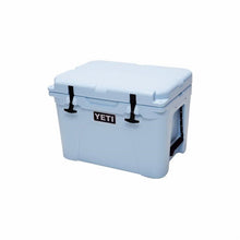Load image into Gallery viewer, YETI Tundra 35, 10035100000 Hard Cooler, 21 Can Capacity, Ice Blue
