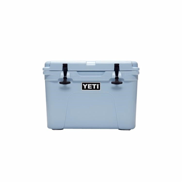 YETI Tundra 35, 10035100000 Hard Cooler, 21 Can Capacity, Ice Blue